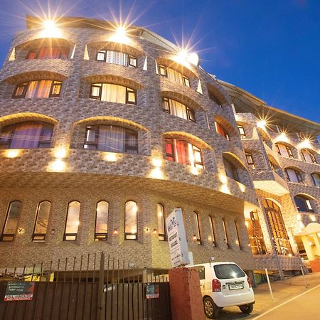 Devi Enterprises - Hotel Khems Utakamand Zewnętrze zdjęcie