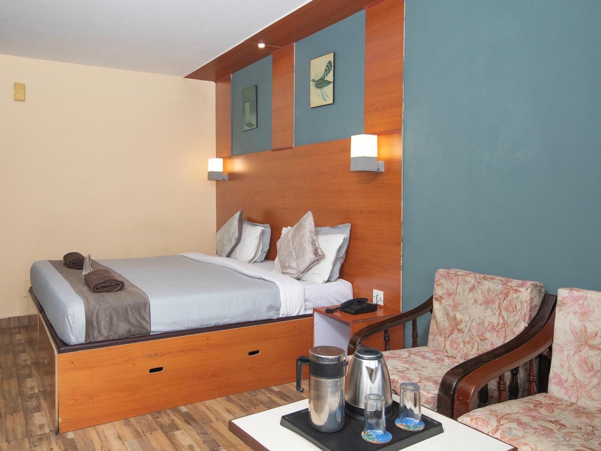 Devi Enterprises - Hotel Khems Utakamand Zewnętrze zdjęcie