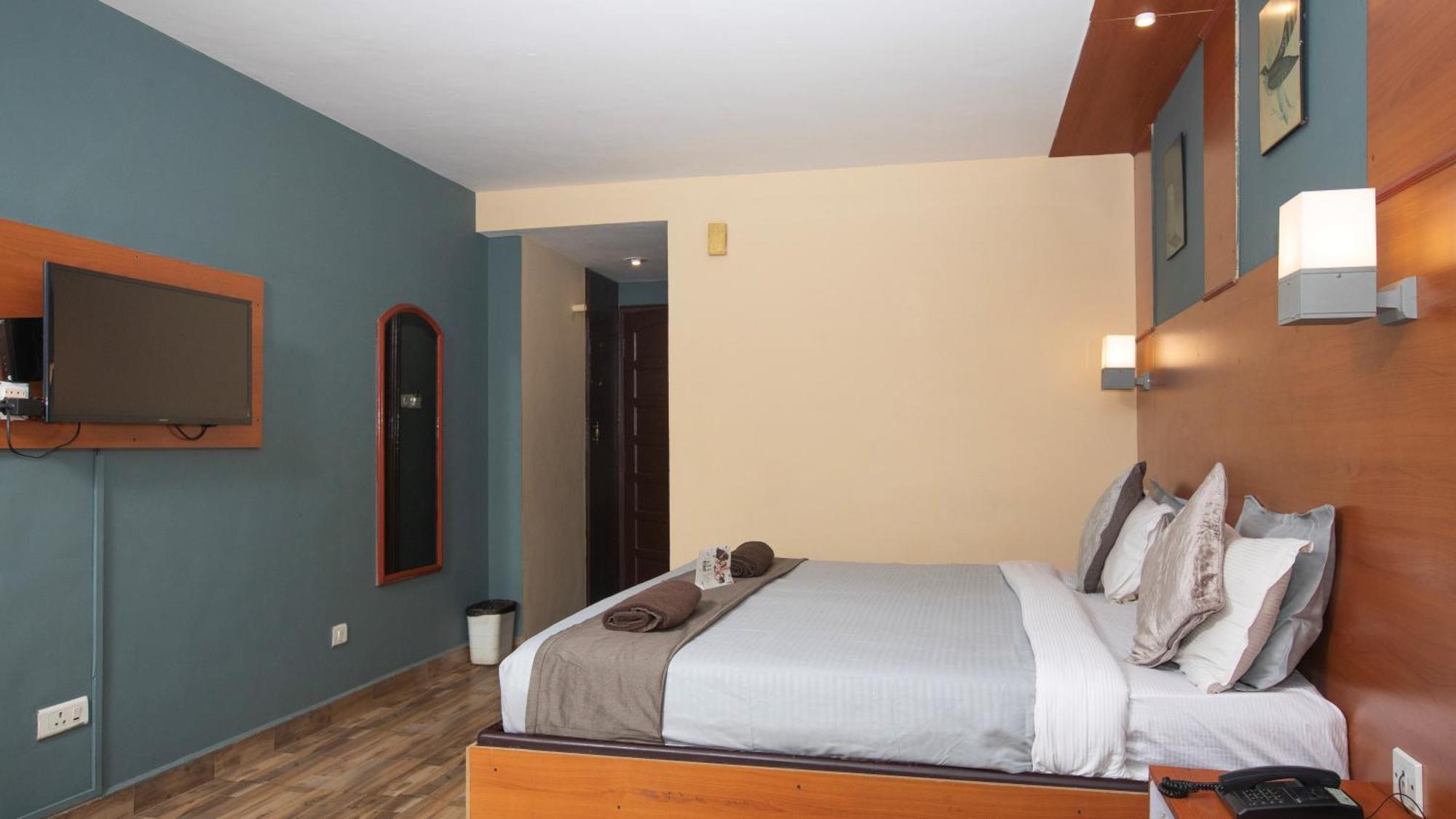 Devi Enterprises - Hotel Khems Utakamand Zewnętrze zdjęcie