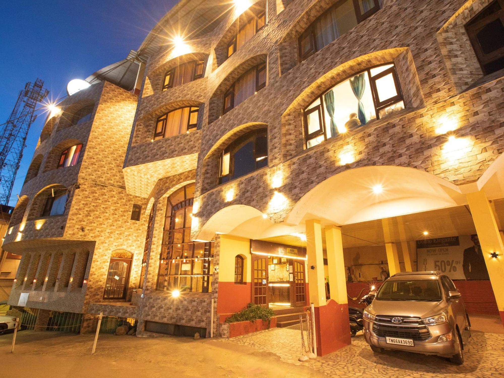 Devi Enterprises - Hotel Khems Utakamand Zewnętrze zdjęcie